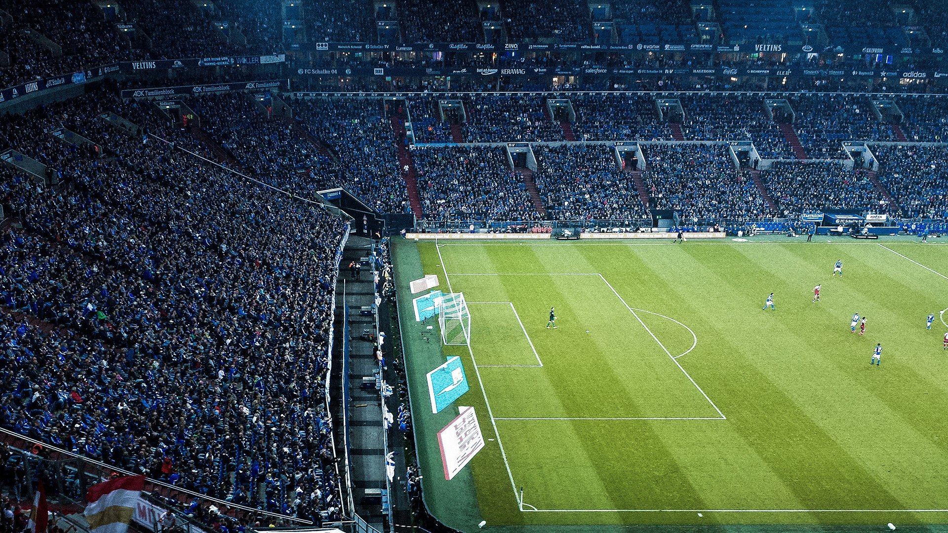 羽毛球比赛决胜局紧张激烈